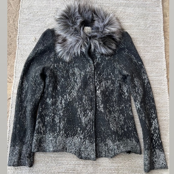 Chicos Gray Wool Faux Fur Collared Cardigan Sweater - Picture 9 of 9